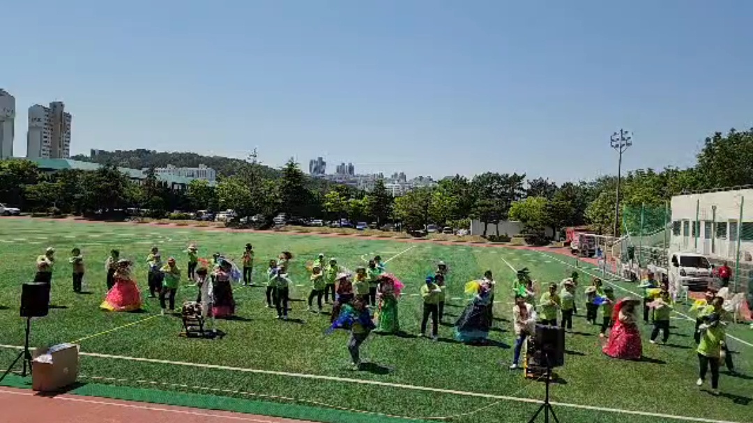  11 üȸ